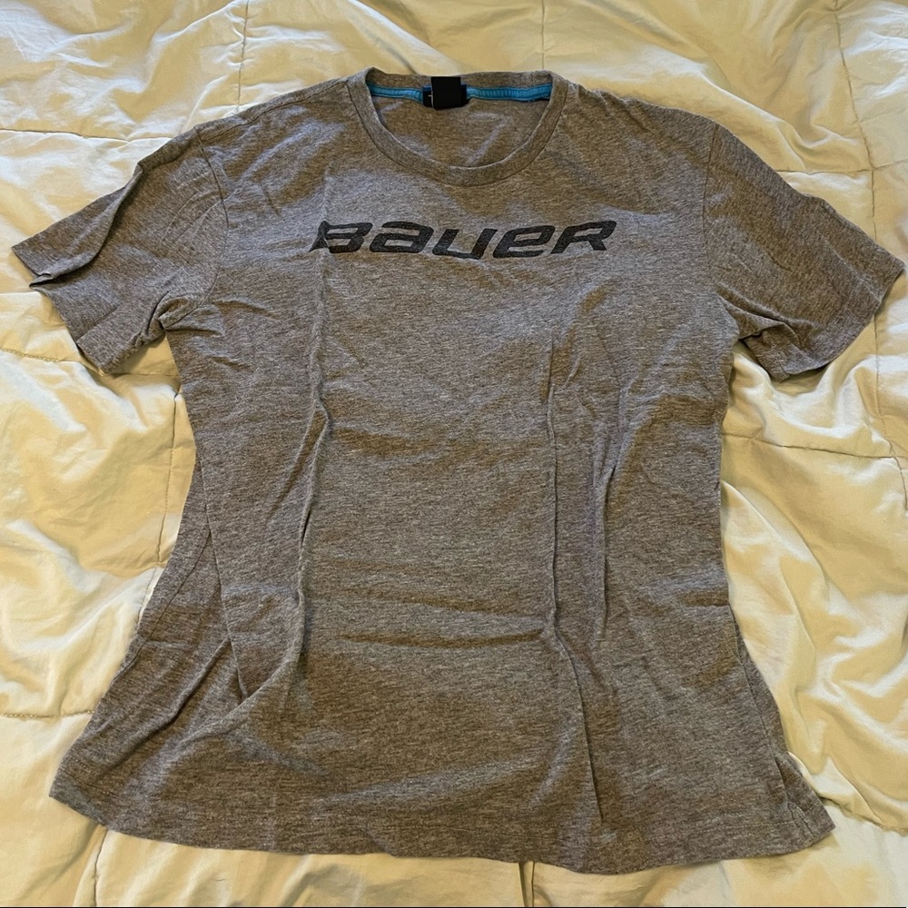 BAUER T SHIRT SIZE YOUTH L FITS AS A WOMENS S